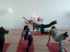Yoga Düsseldorf (Oberkassel): Fusion Yoga in der YogaKitchen