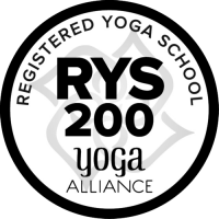 Die YogaKitchen ist registrierte Yogaschule bei der YogaAlliance und zur Durchführung der 200+ Ausbildung, sowie zum Ausstellen des entsprechenden YogaAlliance-Zertifikats berechtigt.