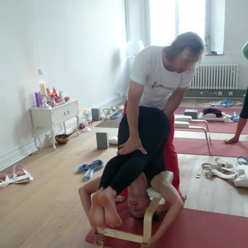 Yoga Düsseldorf, YogaKitchen, Rücken- und Gelenke-Yoga Workshop mit Tom Beyer am 27.05.2011, Foto Nr. 11 